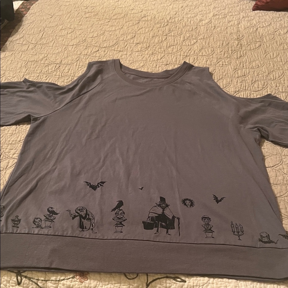 Disney Haunted Mansion Gray Graphic Top Women XL